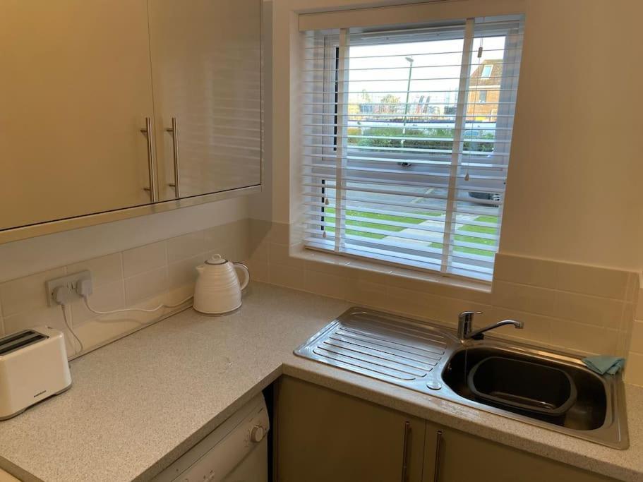 One Bedroom Ground Floor Flat Central Chichester Zewnętrze zdjęcie